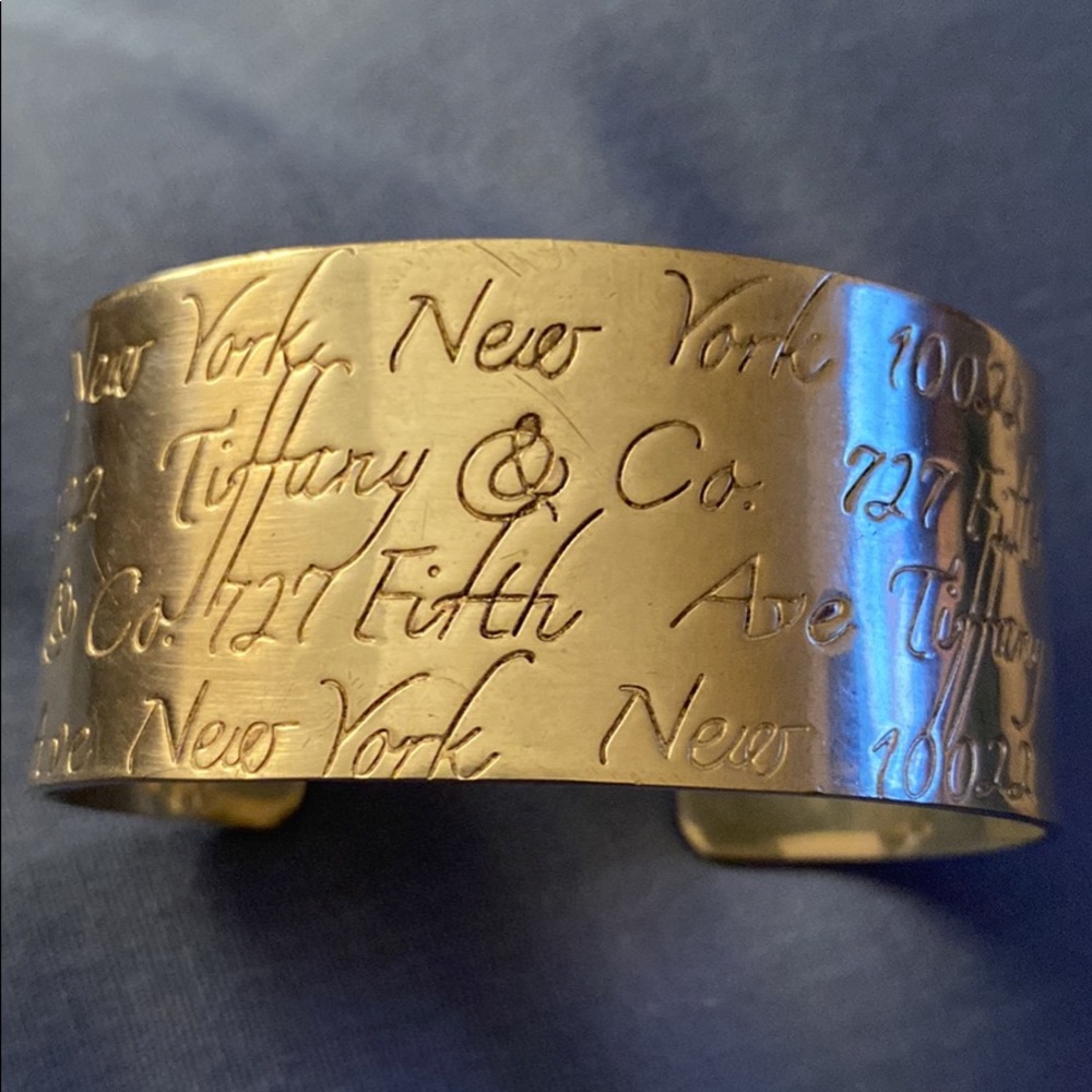 I am selling my 1997 Tiffany and Co. (925) Silver Grade Women’s Cuff Bracelet.